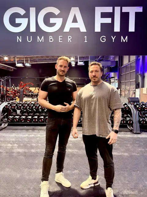Rafael Jernej und Manuel Schmiedt erfüllten sich einen Traum vom eigenen Fitness-Studio.   | Foto: privat
