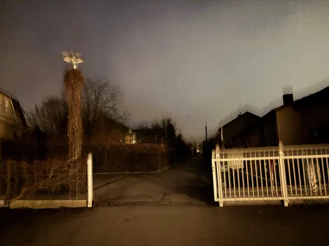  Ganze Straßenzüge am Schärdinger Kreuzbergfeld standen „sprichwörtlich“ im Finstern: Das Licht in den Laternen blieb Dunkel. | Foto: Gruber