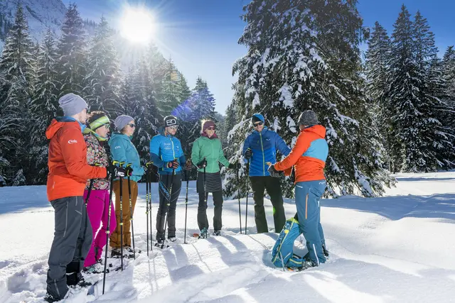 Schneeschuhwandern fernab des Trubels. | Foto: TVB Achensee