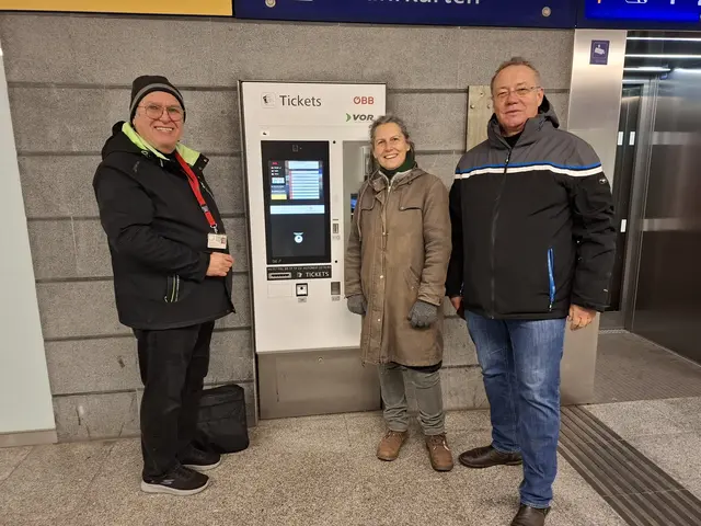  Johann Rabel, Beate Kainz und Werner Kurz, der Vorsitzende der Pensionisten im Bezirk Gänserndorf | Foto: Kainz