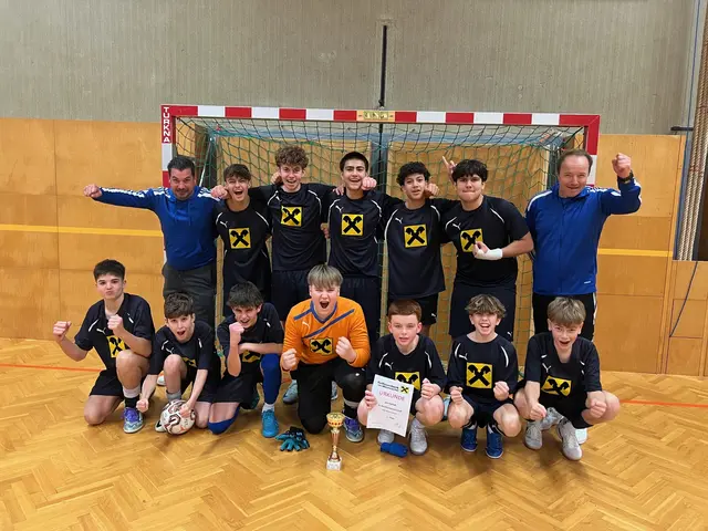 Veranstaltet von Schülerliga-Bezirksreferent Christoph Prem, bot das Turnier rasanten Hallenfußball und Spannung bis zur letzten Minute.  | Foto: Prem