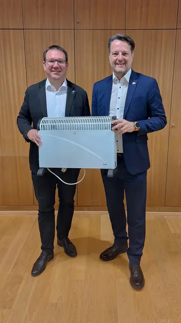 Bürgermeister Christian Haberhauer mit Vizebürgermeister Gerhard Riegler | Foto: Stadt Amstetten