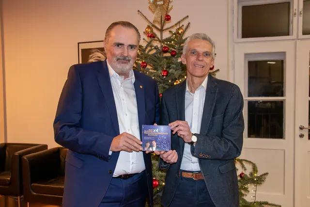 Landeshauptmann Hans Peter Doskozil mit Harald Ladich, dem neuen Vorsitzenden des Volksgruppenbeirats der Burgenländischen Kroaten. | Foto:  Landesmedienservice Burgenland, Büro LRin Winkler