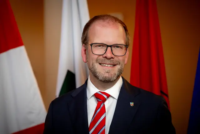 Bezirkschef Baurecht möchte die Lebensqualität der Bewohner steigern. | Foto: BV15