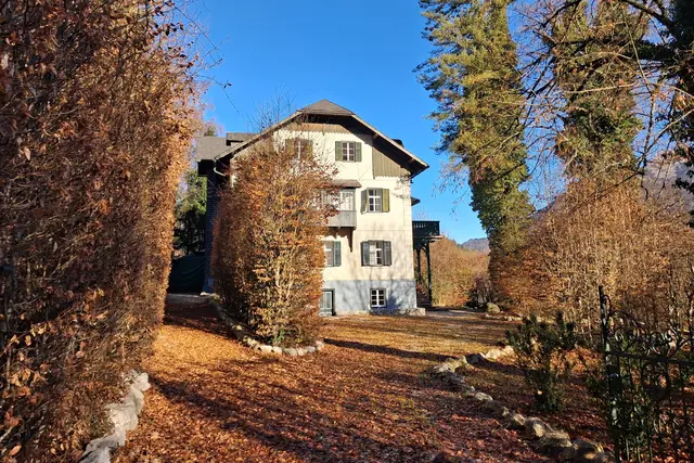 St. Gilgen hat schöne Häuser und Gärten.