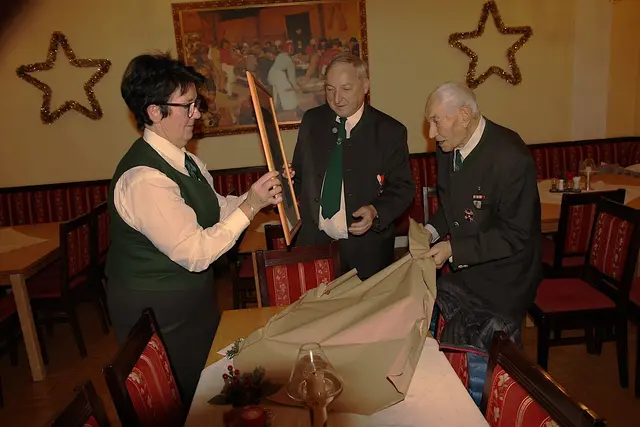 90. Geburtstag von Ehrenfähnrich Hubert Arnold im Gasthof Assisi/Neu/Anif
Ansprache des Kam.-Obm. Raimund Stumper