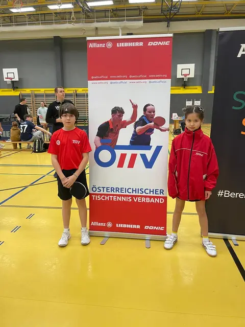 v.l.  Otto Knoflach(Fulpmes)und BERGT Nina (Völs)  | Foto: Mario Knoflach