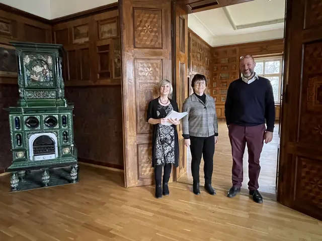 Michaela und Hannelore Genseberger mit Lukas Liechtenstein. | Foto: Veronik