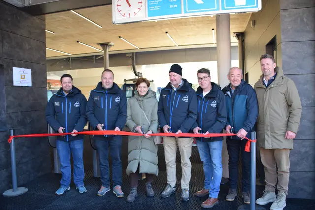 v. l. n. r.: Peter Huber (Betriebsleiter Fageralm), Mag. Daniel Berchthaller (Geschäftsführer Reiteralm Bergbahnen), Landtagspräsidentin Dr. Brigitta Pallauf, Siegmund Pitzer (Vorstand Reiteralm Bergbahnen), Thomas Trinker (Technischer Leiter), Peter Lingenhel (Doppelmayr), Ing. Gregor Schwarz | Foto: MeinBezirk