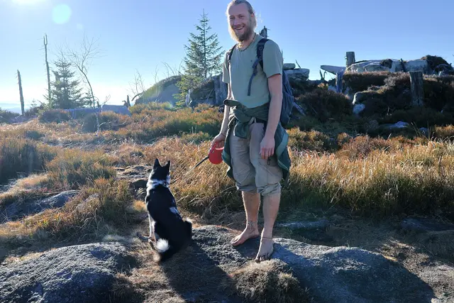 Der Wanderer aus dem Mühlviertel ist bereits seit 13 Jahren barfuß unterwegs. | Foto: Strach