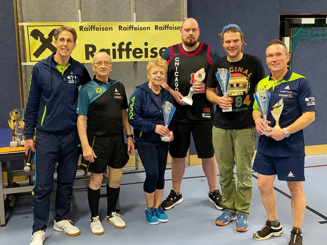 Die Sieger in der Hobbyklasse mit TTV-Obmann Gernot Schwaiger und Herbert Palus (li.)