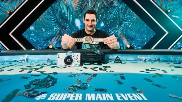 Der 27-jährige Bernhard Binder setzte sich im großen 25.000-Dollar-Super-Main-Event durch und gewann ein Preisgeld von zehn Millionen US-Dollar (rund 8,54 Millionen Euro). Es handelt sich um den bislang größten Erfolg seiner Karriere. | Foto: World Series of Poker
