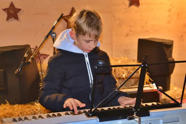 Louis Bernsteiner (Keyboard)