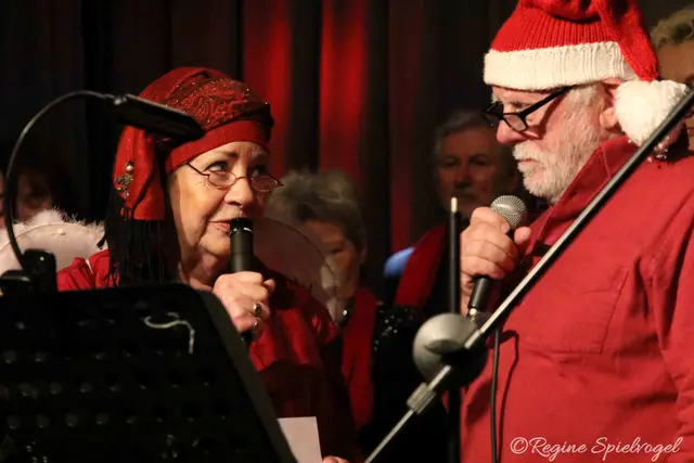 Steffi Kindler und Gerhard Mittermayr hatten eine weihnachtliche Geschichte zu erzählen.
