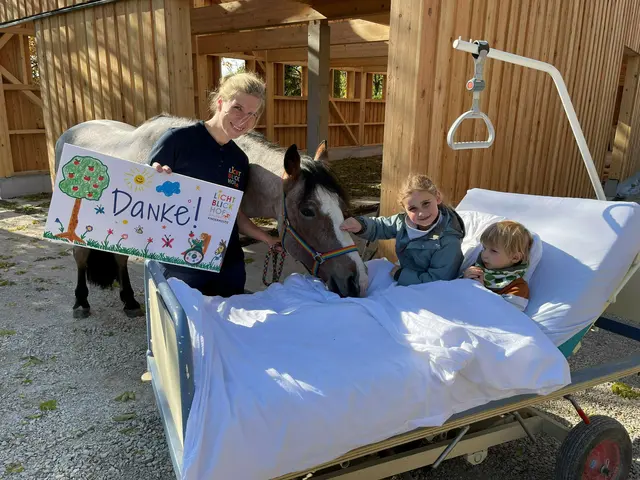 Für Kinder ist die tierische Begleitung insbesondere von Bedeutung, da sie Momente der Leichtigkeit in überaus schwierigen Zeiten schafft. | Foto: Lichtblickhof