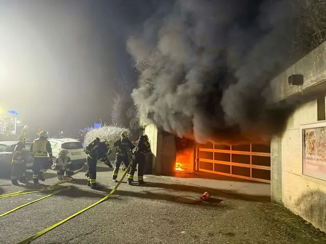 Symbolbild: In Ollern fängt ein Traktor Feuer - Hund Aaron verhindert Schlimmeres. | Foto: DOKU-NÖ