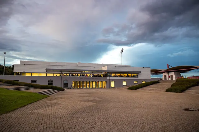 Dunkle Wolken ziehen wegen der aktuellen, sehr hitzigen Diskussion rund um das Trauner Sportzentrum auf. | Foto: Elephants 5