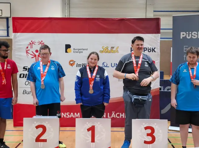 Sophie Willixhofer bei der Siegerehrung am ersten Platz. | Foto: zVg