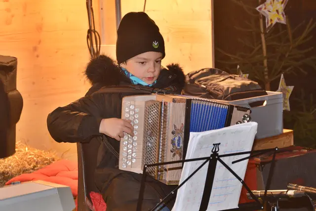 Thomas Hatzenbichler (Steirische Harmonika)