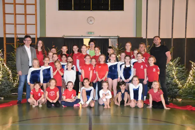Beim weihnachtlichen Turnabend gab es viele strahlende Gesichter in der Herzogenburger Sportunion. | Foto: Michaela Müller