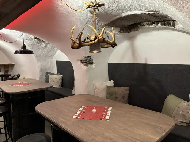 Aus einem alten Tierstall mit Gewölbe wurde seit Februar 2025 bis Ende November 2025 mit viel Arbeit, Liebe, einem Auge fürs Detail und großem Einsatz Schritt für Schritt ein einladendes Lokal.