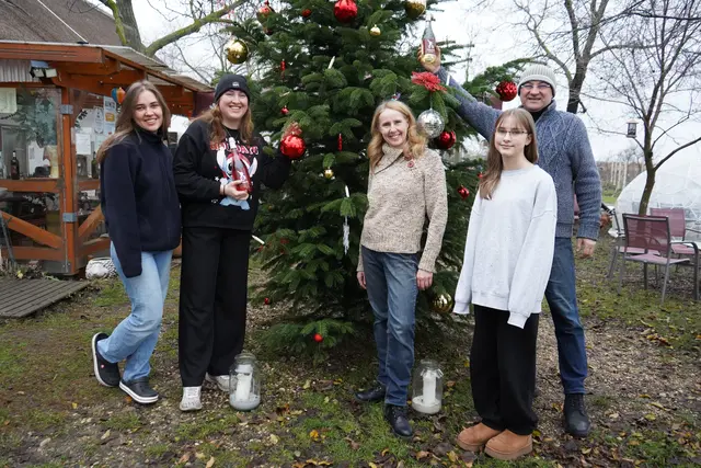 Familie Klein wünscht ein frohes Weihnachtsfest | Foto: Andrea Glatzer