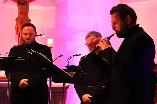 Leiter Ewald Nagl mit einem Zwischenstück | Foto: Gerhard Langmann