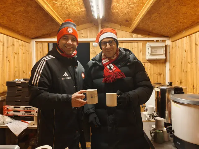 Vizebürgermeister und Obmann des ASV Coldamaris Hornstein, Rainer Schmitl (1.v.l.) hielt mit weiteren Helfern tapfer die Stellung.