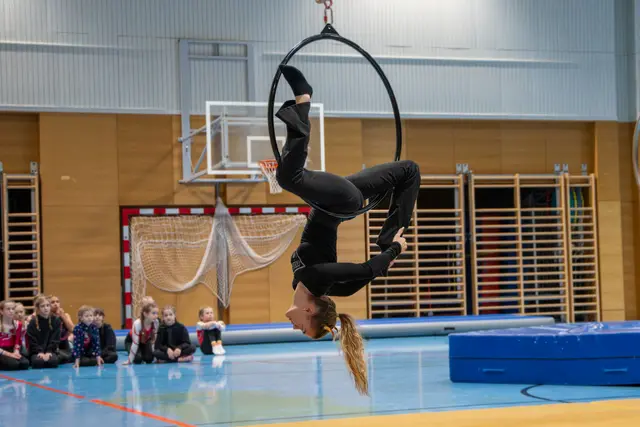 Der KTV 1862 bietet mit Aerial Hoop eine weitere attraktive Sportdisziplin an. | Foto: MeinBezirk/Freya Essler