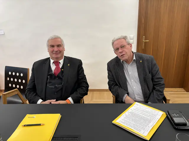 Gemeinderäte Andreas Ettenauer (parteiunabhängig) und Wolfgang Mahrer (KLS) | Foto: sg