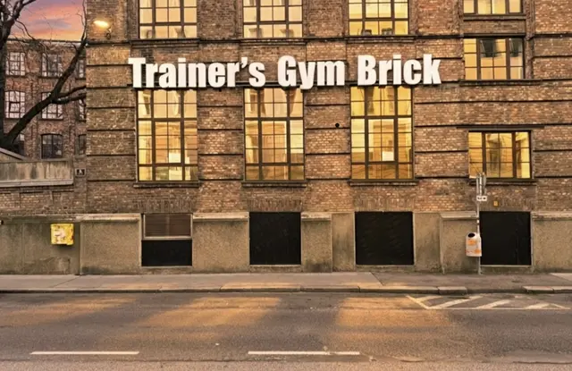 Beim Trainer’s Gym Brick handelt es sich um ein neues New York Loft Design Fitnessstudio. | Foto: Trainer’s Gym Brick