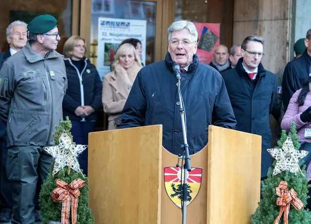 LH Peter Kaiser bei der Angelobung der Rekruten in Radenthein | Foto: LPD Kärnten/Steinacher