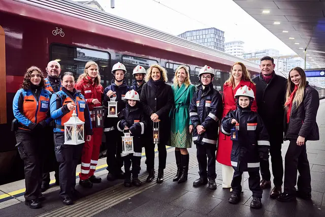 Das Friedenslicht kam am Montagvormittag am Wiener Hauptbahnhof an. | Foto: ÖBB/Marek Knopp