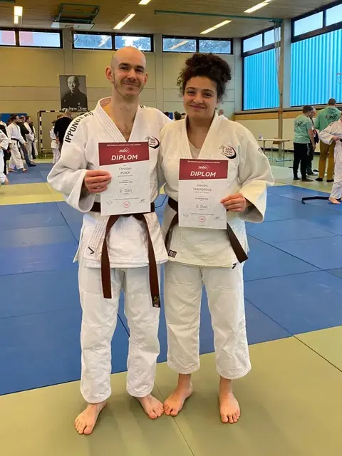 Christian Pusch und Leandra Tawadrous absolvierten erfolgreich die Prüfung. | Foto: Judo Union Dynamic One