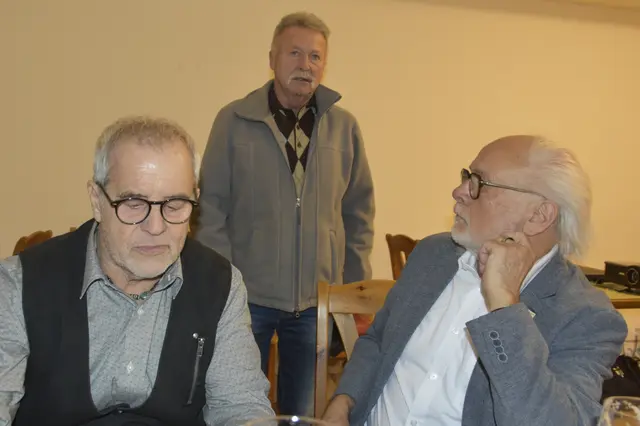 Teilnehmer beim Schülertreffen im November 2025 im Gasthof Maly Mauthausen | Foto: Dr. Mascherbauer