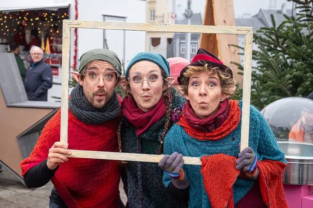 Die Eulen-Faschingsgilde wurde kurzerhand zur "weihnachtlichen Elfengilde". | Foto: R. Wehrl