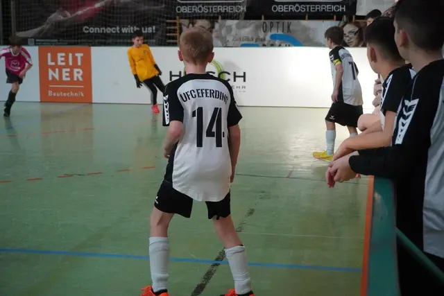 Turnierleiter Ramush Gashi und sein Team organisieren neben den elf Nachwuchsbewerben auch einen Firmen-Teambewerb, sowie einen Kampfmannschaftsbewerb mit regionalen Teams. | Foto: UFC Eferding