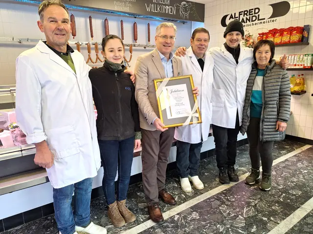 Bernhard Wagner, Ameli Nasel, Bürgermeister Martin Kulmer, Alfred Pfandl sen., Alfred Pfandl jun., Hannelore Butollo | Foto: Stadt St. Veit