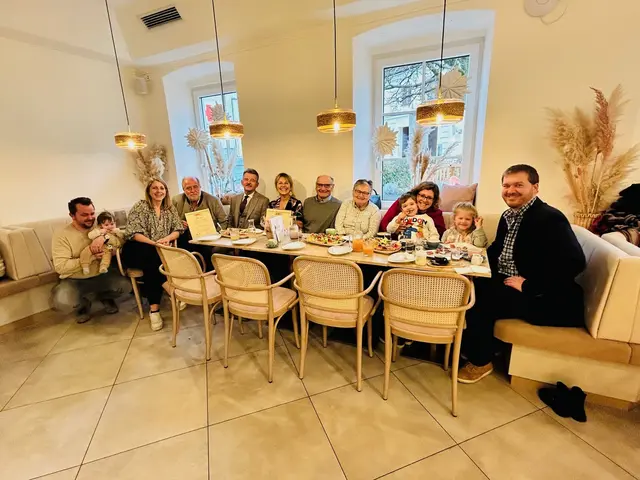 Erich Wejda, Raphael Erich Kadlec, Barbara Kadlec, Gottfried Kadlec, Johann Figl, Waltraud Kadlec, Franz Heigl, Resi Heigl, Marina Kogler, Philipp Kadlec, Florentina Kadlec, Bernhard Kadlec | Foto: Kadlec