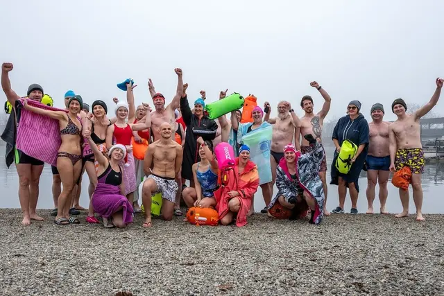 Und hinein in das kühle Vergnügen! | Foto: Sabine Eberhard