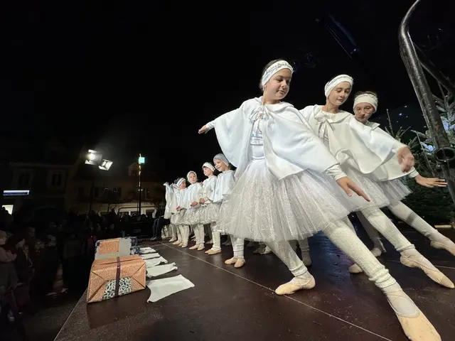 Die Kinder der Ballettschule Eva Eggenreich-Sommer boten vor dem Empfang des Christkindes eine tolle Darbietung. | Foto: Dobrowolny