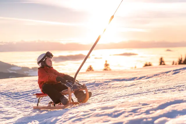 Das BergaufRodeln hat sich zu einer beliebten Wintersportart entwickelt. | Foto: Michael Stabentheiner/Region Mittelkärnten