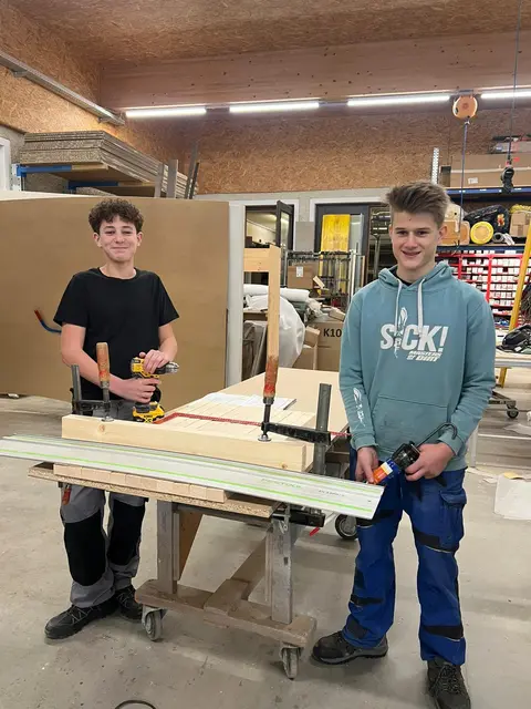 In regionalen Betrieben sammelten die Schüler praktische Erfahrungen. | Foto: PTS Neufelden