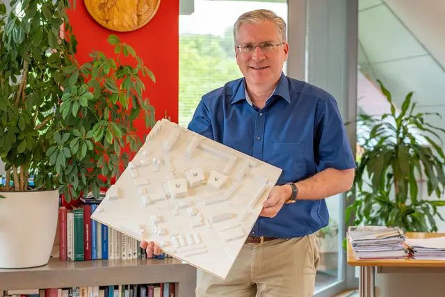 In der Grillparzerstraße entsteht ein Wohnkomplex, der modernen Lebensraum schafft. Mit dem Bau der 40 zeitgemäßen Wohneinheiten wird wertvoller Wohnraum geschaffen. | Foto: Stadt St. Veit