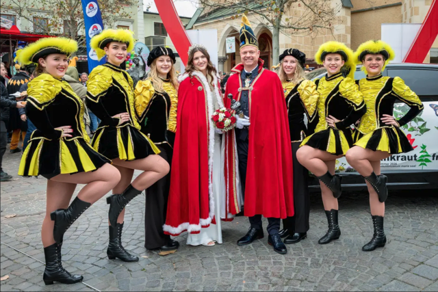 Prinzessin Anna Sophie Petschar (22) und Prinz Fidelius LXXI. Andreas Ferlan (47) sind die Regenten der Faschingssaison 2025/26. | Foto: Foto Knaus