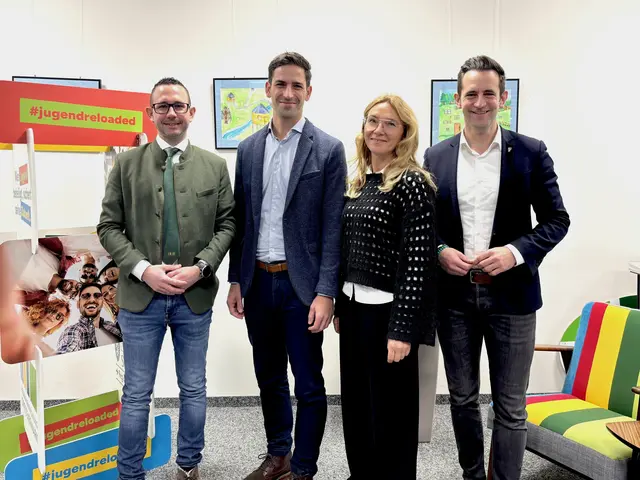 Die neue Führung der Regionalentwicklung Oststeiermark: Vorsitzender Manuel Pfeiferder neue Geschäftsführer Martin Buchsbaumdie interimistische Geschäftsführerin Gabriele Jahn und der stellvertretende Vorsitzende Lukas Schnitzer (v. l.) | Foto: MeinBezirk/Helmut Riedl