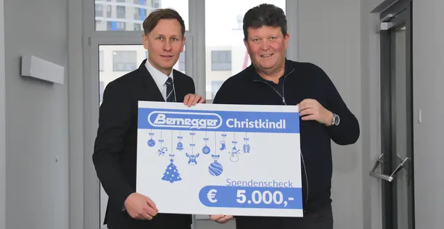 Kurt Bernegger (r.) besuchte MeinBezirk OÖ-Chefredakteur Thomas Winkler in der Redaktion in Leonding. | Foto: BRS