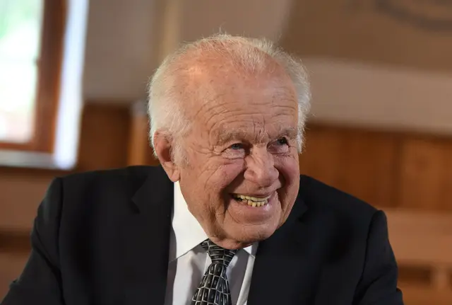 Alt-Landeshauptmann Josef Ratzenböck ist am 23. Dezember verstorben. „Josef Ratzenböck war einer, der die Geschicke unseres Landes durch viele Jahre und Jahrzehnte maßgeblich geprägt und vorangetrieben hat. Er war ein Mann des Ausgleichs, den Menschen zugewandt“, so Landeshauptmann Thomas Stelzer.
 | Foto: OÖ. Seniorenbund