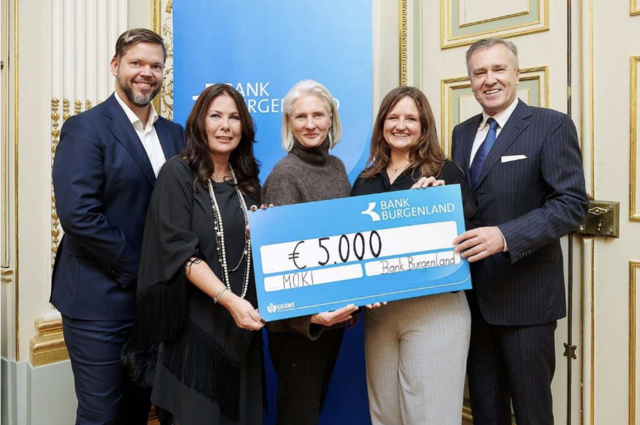 Berthold Troiß, Andrea Maller-Weiß (Bank Burgenland), Doris Zoder-Spalek, Sabine Grünberger (MOKI), Christian Jauk (Bank Burgenland) (v.l.) | Foto: Bank Burgenland / Sabine Klimpt 