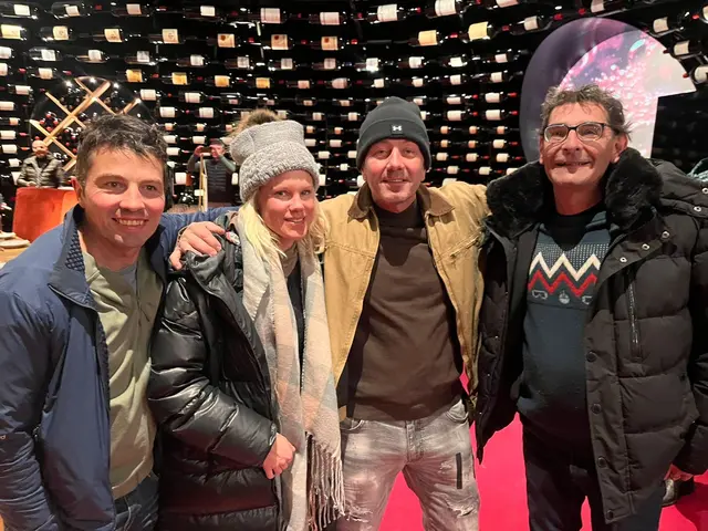 Thomas Kleinlechner mit Frau Anne, Werner Kathrein und Josef Jennewein.  | Foto: privat